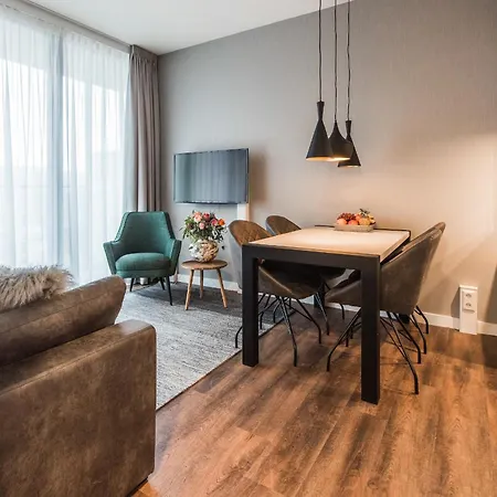 Apartahotel Yays North By Numa 4*