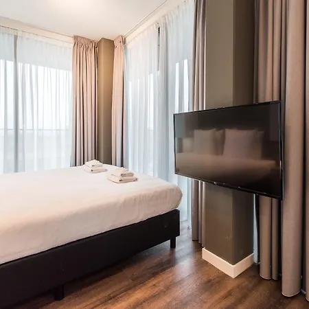 Yays North By Numa 4*