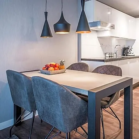 Yays North By Numa 4*