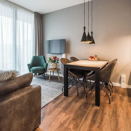 Yays North By Numa Aparthotel 4*