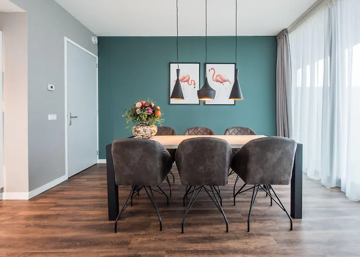 Yays North By Numa 4*