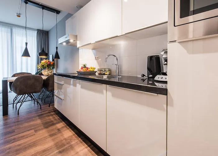 Yays North By Numa 4*