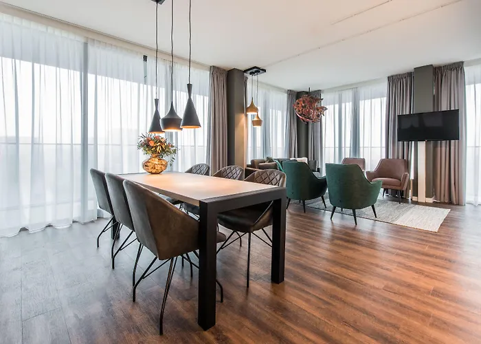 Yays North By Numa Amesterdão