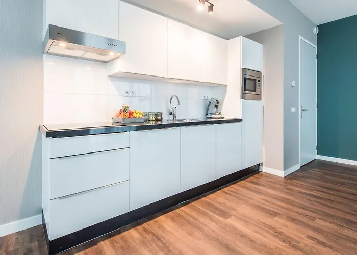 Yays North By Numa アムステルダム