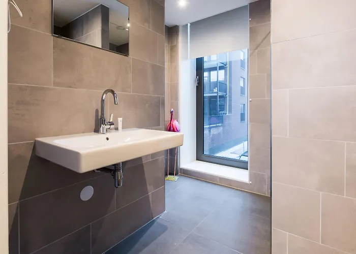 Yays North By Numa アムステルダム