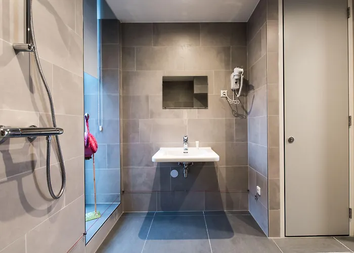 Yays North By Numa 4*