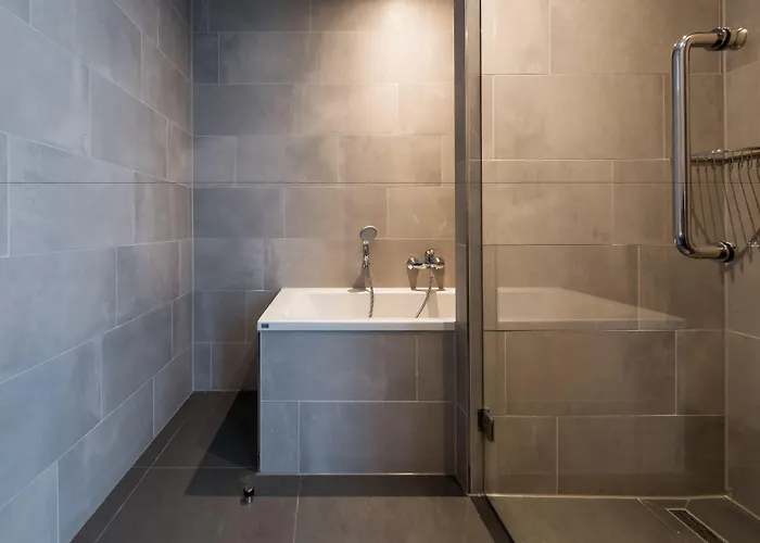 Yays North By Numa 4*